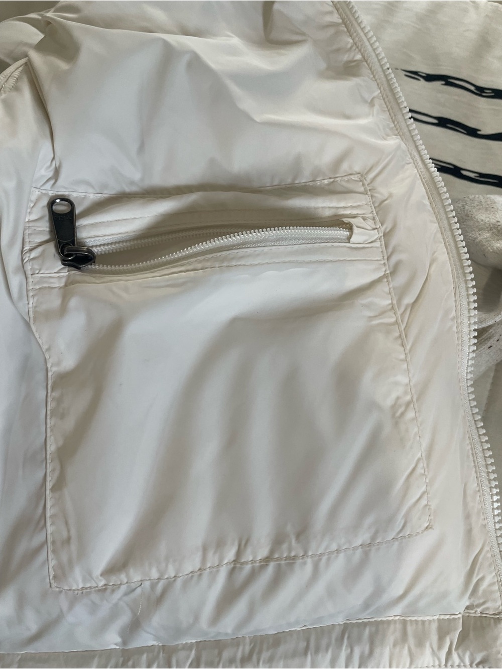 The North Face White Nuptse Sherpa Puffer Jacket - Picture 9 of 9